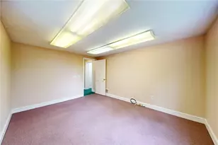 873 Warwick Ave, Warwick, RI 02888 - Photo 17