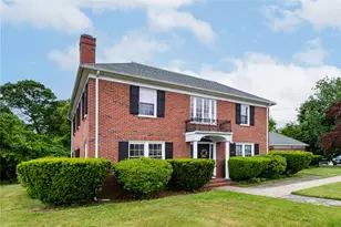 873 Warwick Ave, Warwick, RI 02888 - Photo 3