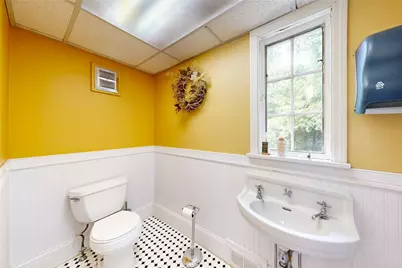 873 Warwick Avenue, Warwick, RI 02888 - Photo 19