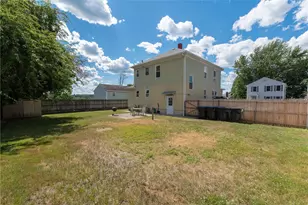 8 Short St, Cumberland, RI 02864 - Photo 3