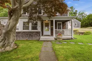 22 South Ave, Tiverton, RI 02878 - Photo 3