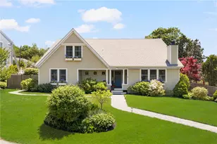 5 Maloney Ln, Middletown, RI 02842 - Photo 1