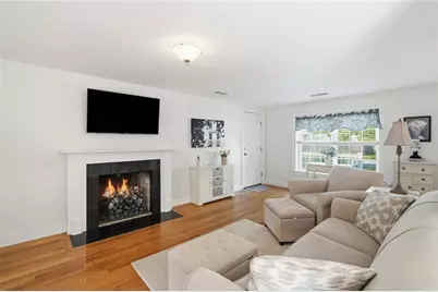336 Dover Avenue, East Providence, RI 02914 - Photo 27