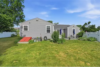 336 Dover Avenue, East Providence, RI 02914 - Photo 37