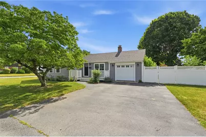336 Dover Avenue, East Providence, RI 02914 - Photo 45