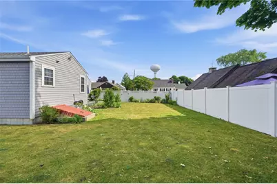 336 Dover Avenue, East Providence, RI 02914 - Photo 41