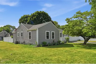 336 Dover Avenue, East Providence, RI 02914 - Photo 47