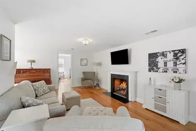 336 Dover Avenue, East Providence, RI 02914 - Photo 21