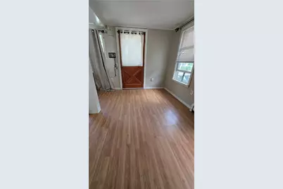 18 Glen Street, East Providence, RI 02915 - Photo 9