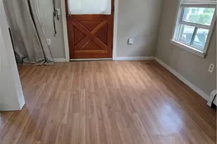 18 Glen St, East Providence, RI 02915 - Photo 9