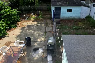18 Glen St, East Providence, RI 02915 - Photo 27