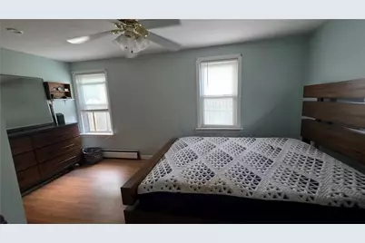 18 Glen Street, East Providence, RI 02915 - Photo 15