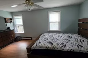 18 Glen St, East Providence, RI 02915 - Photo 15