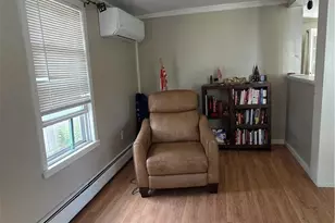 18 Glen St, East Providence, RI 02915 - Photo 7