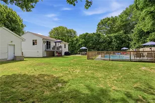 8 Sparrow Dr, Westerly, RI 02891 - Photo 7