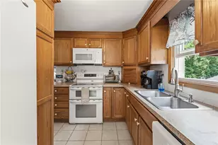8 Sparrow Dr, Westerly, RI 02891 - Photo 31
