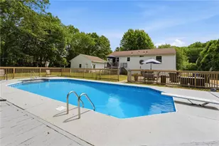 8 Sparrow Dr, Westerly, RI 02891 - Photo 9