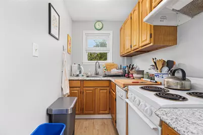 5 Trenton Street, Providence, RI 02906 - Photo 13
