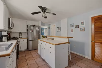 6 Murphy Avenue, Bristol, RI 02809 - Photo 15