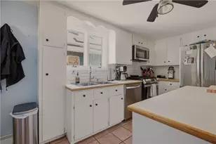 6 Murphy Ave, Bristol, RI 02809 - Photo 13