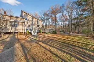 542 Main St, Hopkinton, RI 02833 - Photo 3