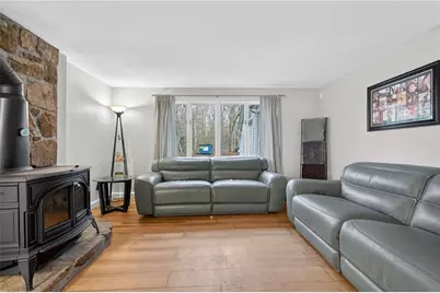 542 Main Street, Hopkinton, RI 02833 - Photo 17