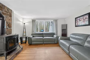 542 Main St, Hopkinton, RI 02833 - Photo 17