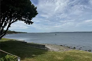 25 Bayside Ave, Portsmouth, RI 02871 - Photo 5