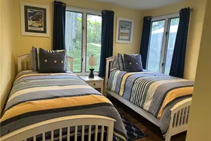 25 Bayside Ave, Portsmouth, RI 02871 - Photo 11