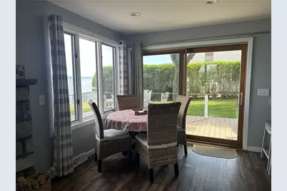 25 Bayside Avenue, Portsmouth, RI 02871 - Photo 9