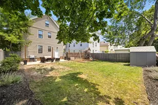 214 Morris Ave, Pawtucket, RI 02860 - Photo 39