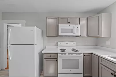 28 Island Avenue, East Providence, RI 02916 - Photo 5