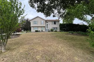 1089 Greenwich Ave, Warwick, RI 02886 - Photo 11
