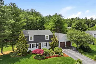 8 Pineridge Dr, Smithfield, RI 02917 - Photo 3