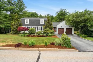8 Pineridge Dr, Smithfield, RI 02917 - Photo 5