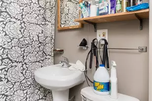 14 Garfield Ave, East Providence, RI 02916 - Photo 11