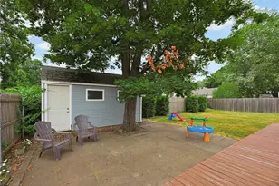 82 Leroy Dr, East Providence, RI 02915 - Photo 23