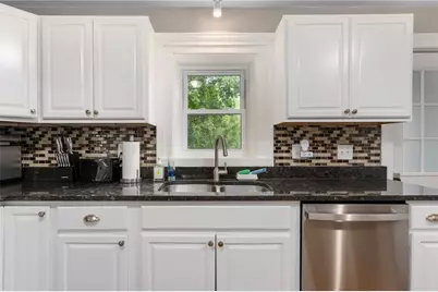 1315 New London Avenue, Cranston, RI 02920 - Photo 9