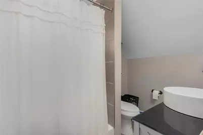 1315 New London Avenue, Cranston, RI 02920 - Photo 23