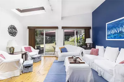428 Gibbs Avenue #4, Newport, RI 02840 - Photo 3