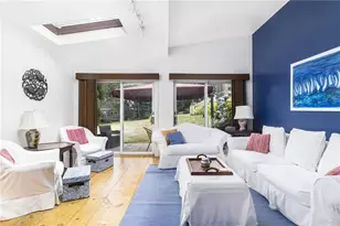 428 Gibbs Ave, Newport, RI 02840 - Photo 3