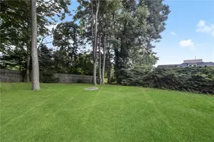 428 Gibbs Ave, Newport, RI 02840 - Photo 17