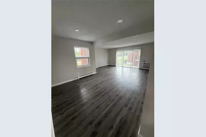 3 Admiralty Drive #01-07, Middletown, RI 02842 - Photo 3