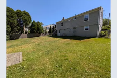 118 Center Avenue, Middletown, RI 02842 - Photo 31