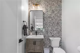 561 Bristol Ferry Rd, Portsmouth, RI 02871 - Photo 15