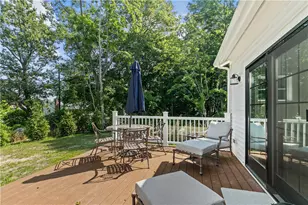 561 Bristol Ferry Rd, Portsmouth, RI 02871 - Photo 13