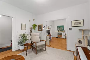 206 Rochambeau Ave, Providence, RI 02906 - Photo 9