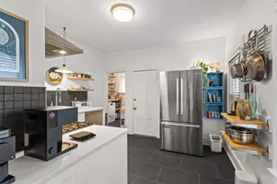 206 Rochambeau Ave, Providence, RI 02906 - Photo 15