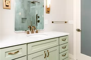 23 Dyer St, Warren, RI 02885 - Photo 19