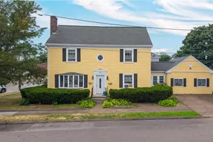 10 Booth Ave, Pawtucket, RI 02861 - Photo 1
